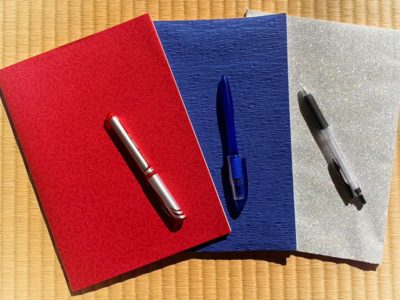 赤、青、銀のノート