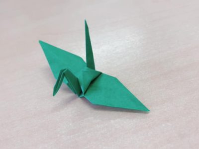 緑の折り鶴